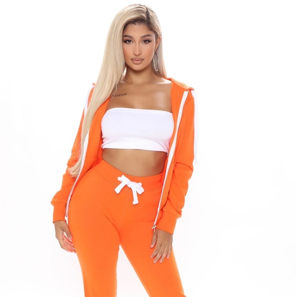 Fashion Nova: Relaxed Vibe Zip Up Jackets - 2 colors - Picture 7 of 12
